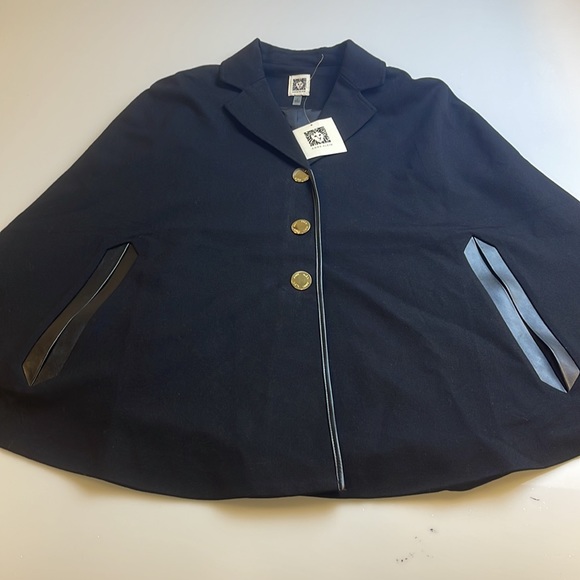 Women's Notch-Collar Cape-Sleeve Jacket - Picture 4 of 6